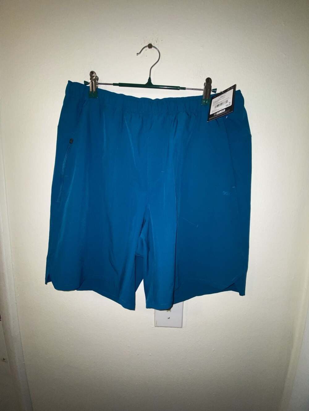 DSG Agility Short Size L Dark Teal Blue Athletic 8 Inch Inseam